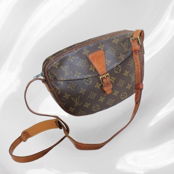 Louis Vuitton Vintage Jeune Fille MM Classic Monogram Crossbody Bag - Picture 2 of 16